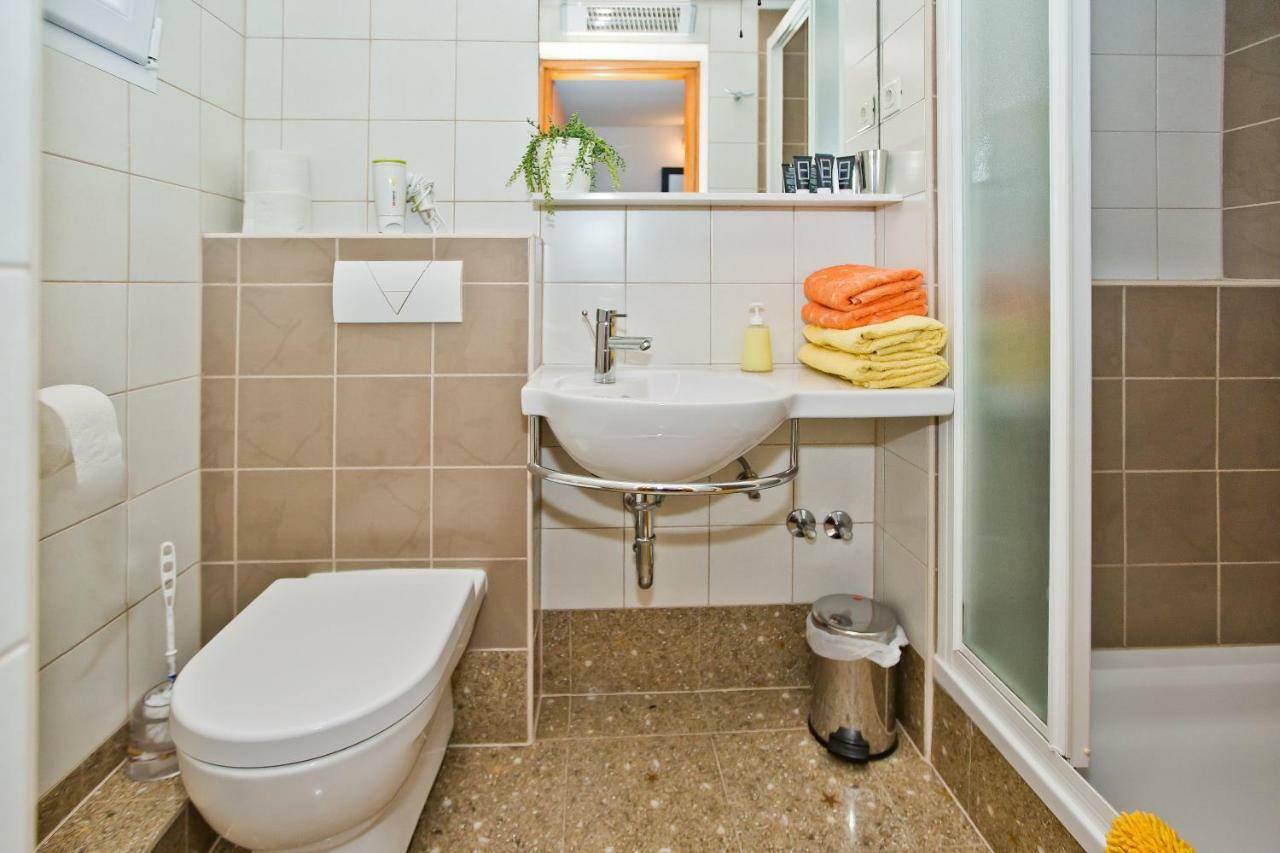 Luxury Bellavista Amazing Sea Holidays With Private Beach & Parking Milna Kültér fotó